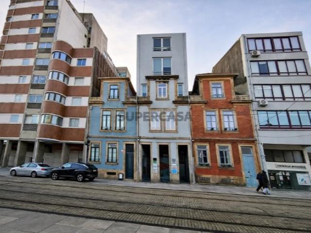 Escritório moderno em Matosinhos Sul