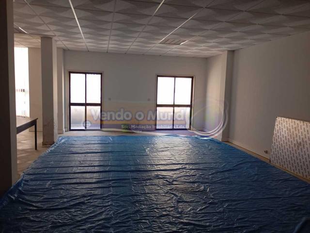 Escritório na Amadora LXAMD035