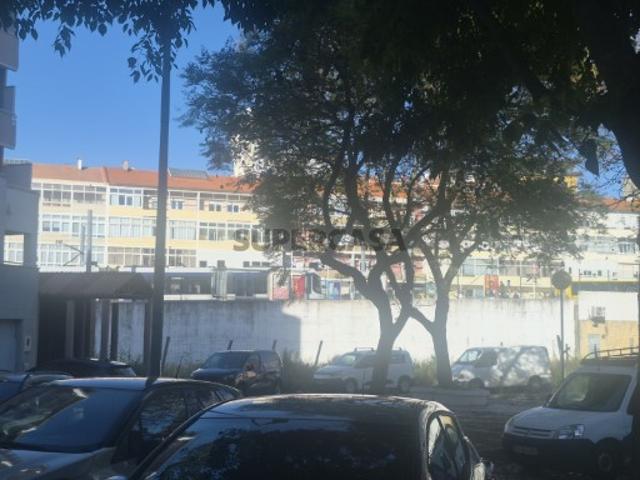 Escritório no Laranjeiro Almada