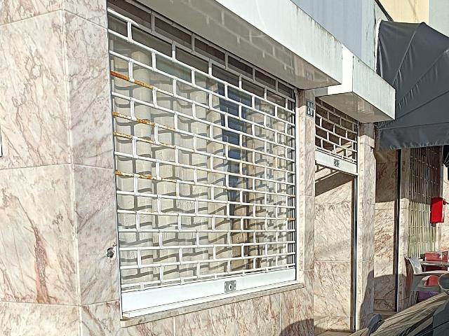 Escritório ou Futuro Loft com 60m² e Espaço Exterior