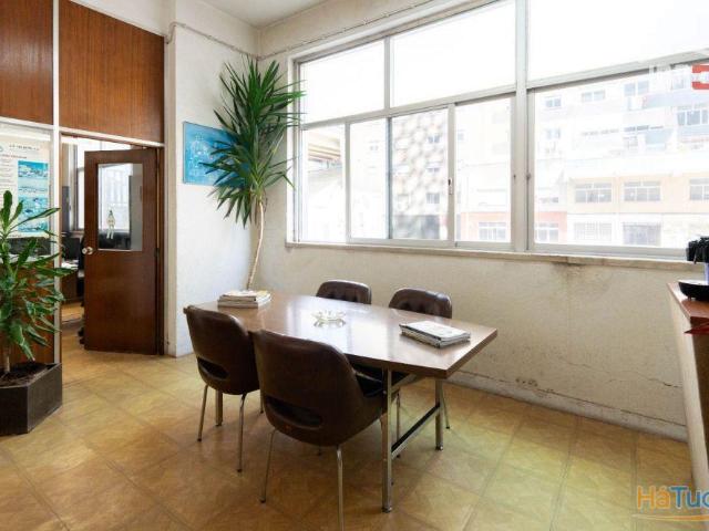 Escritório à Venda na Pontinha 174 m² | 26063803111
