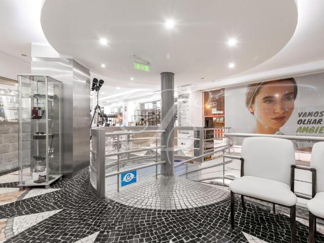 Escritório com 265m2 | Lisboa 265m² Avenidas novas