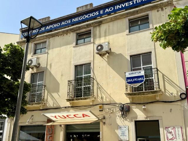 Escritório com 3 divisões no centro da cidade de Loulé, Alga. 107m² Loulé São Clemente