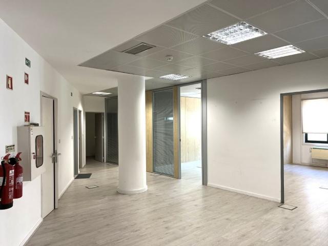 para alugar Escritório de luxo de 153 m2 Avenida Columbano Bordalo Pinheiro, Lisboa