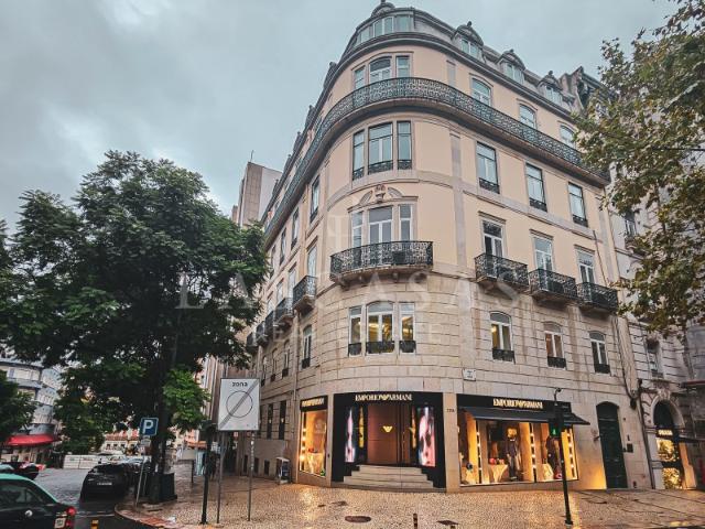 Escritório Exclusivo de 300 m² para Arrendamento na Avenida da Liberdade