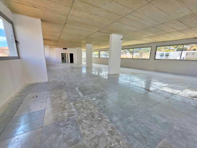 ESCRITÓRIO EMPRESARIAL NO FUNCHAL