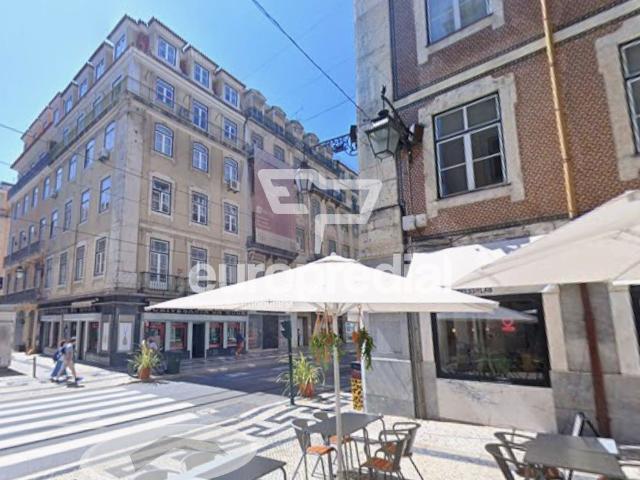Escritório Luminoso e Versátil no Coração da Baixa Pombalina, junto ao Rossio