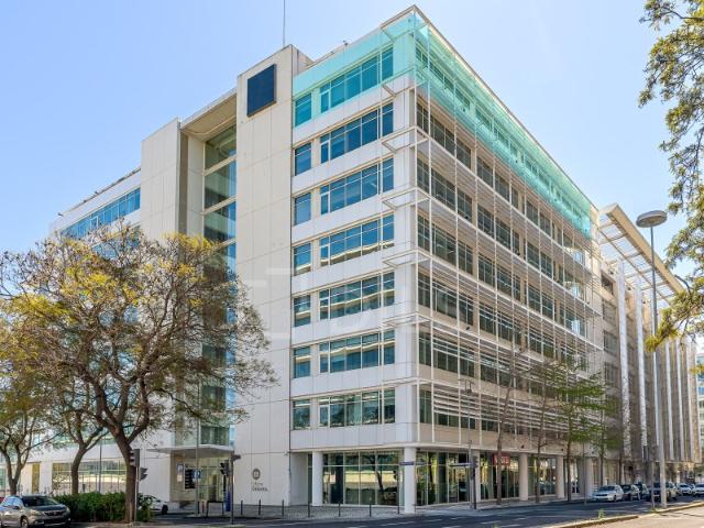 Escritório para arrendar no edifício Office Oriente, Lisboa
