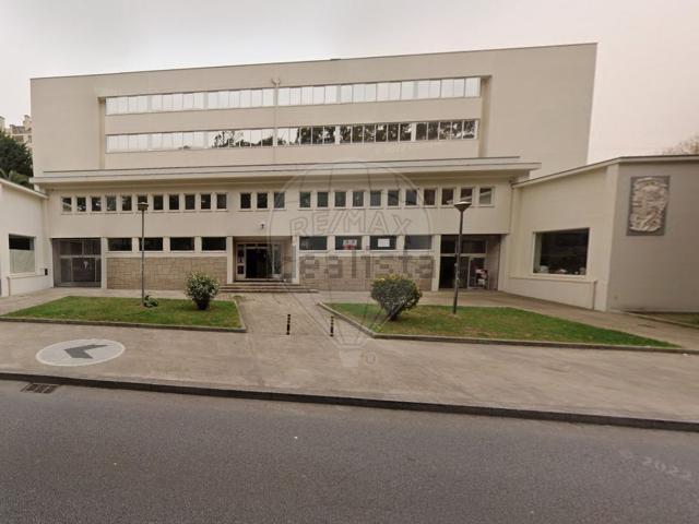 Escritório, Paranhos