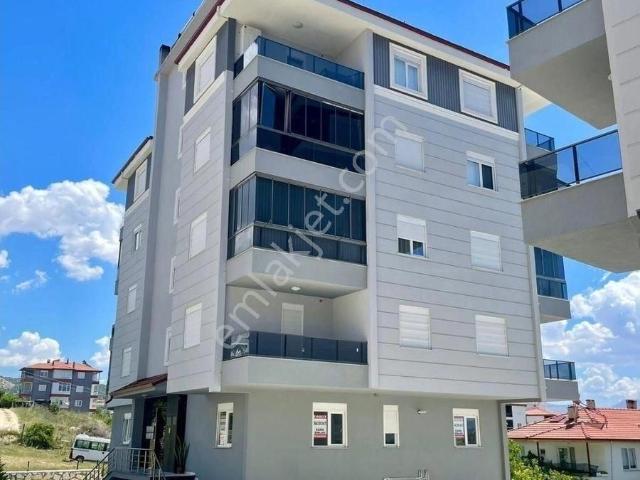 Esen Emlak'tan Perihan Akkaya Kuran Kursu Yanında 2+1 Kaloriferli Kiralık Yeni Daire