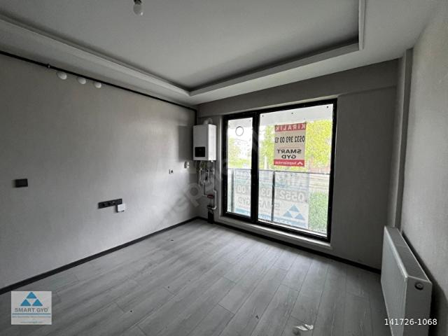ESENBOĞA MAHALLESİNDE CADDEYE YAKIN KİRALIK DAİRE
