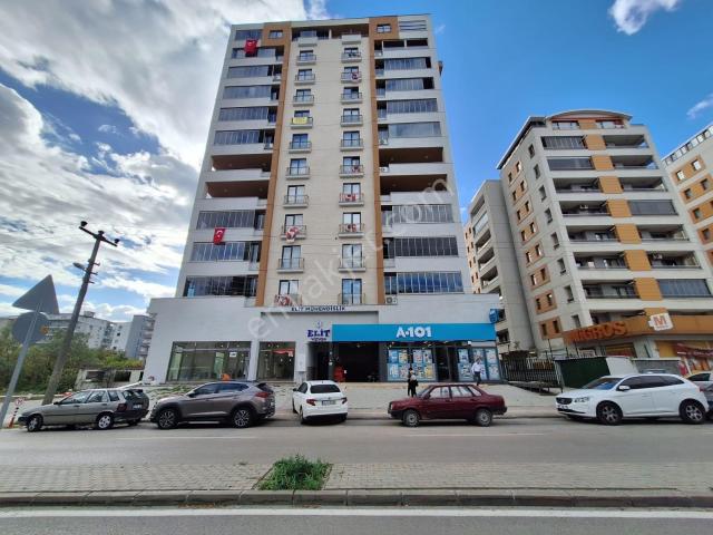 Esen'den Barbaros Caddesinde Yeni Bina'da Arakat Kiralık Daire
