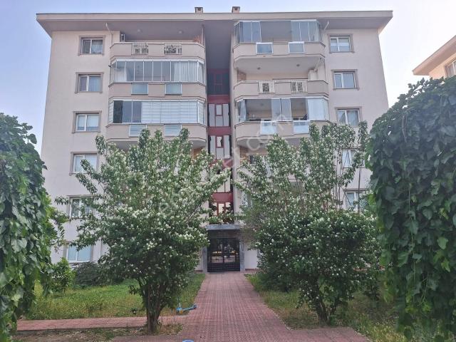 Esen'den Karaman'da Site İçi Arakat Kiralık Manzaralı Daire