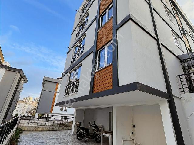 Esenevler 1+1 Satılık Daire 1. Kat