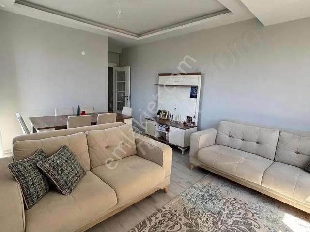 Esenevler 'de Finans Merkezine Yakın 2+1 Eşyalı Kiralık Daire