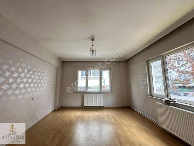 Esenevler Mahallesinde 3+1 Kiralık Daire