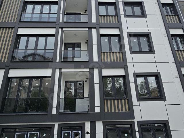 ESENEVLER YUNUS EMRE CADDE BAŞINDA 3+1110 M2 SIFIR 3.KAT DAİRE