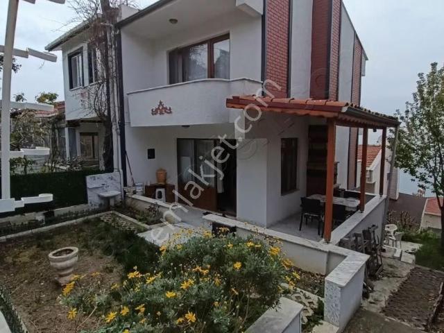 Esenköy Çeşme De Satılık Villa