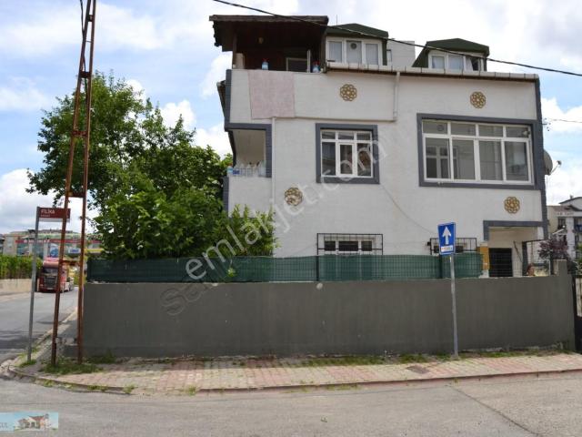 Esenkent Mah. Balkonlu Ayrı Mufkalı 2 Adet 2+1 Kiralık