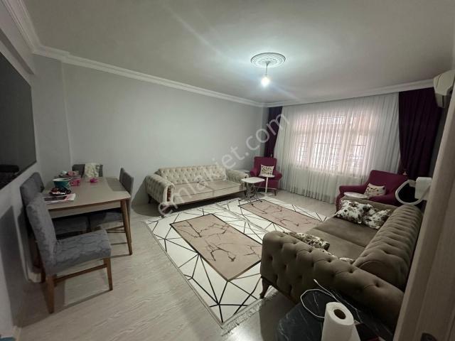 Esenler Kazım Karabekır Mahallesinde Satılık 2+1 Daire