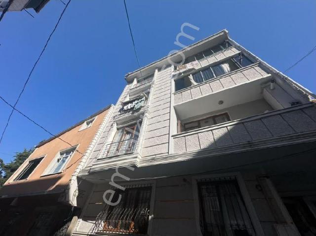 Esenler Tuna Mahallesinde 2+1 Satılık Daıre