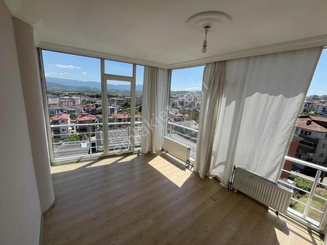 Esentepe Mahallesi'nde Kiralık 2+1 Daire