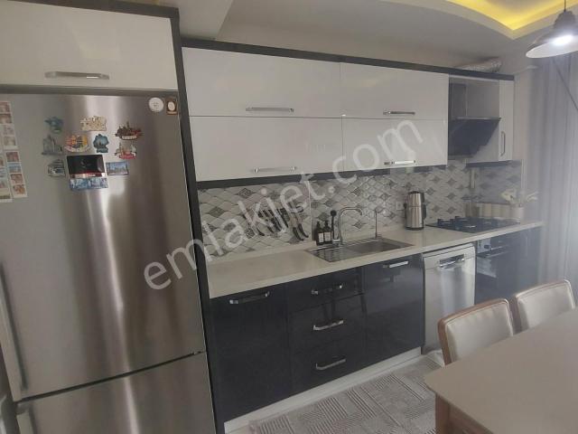 Esentepe'de Doğalgaz,ebeveyn Banyo,yerden Isıtma Satılık 2+1