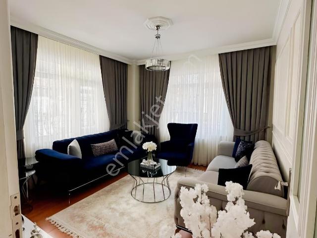 Esenyalı Mah Ferah Balkonlu Merkezi Konumda 2+1 Satılık Daire