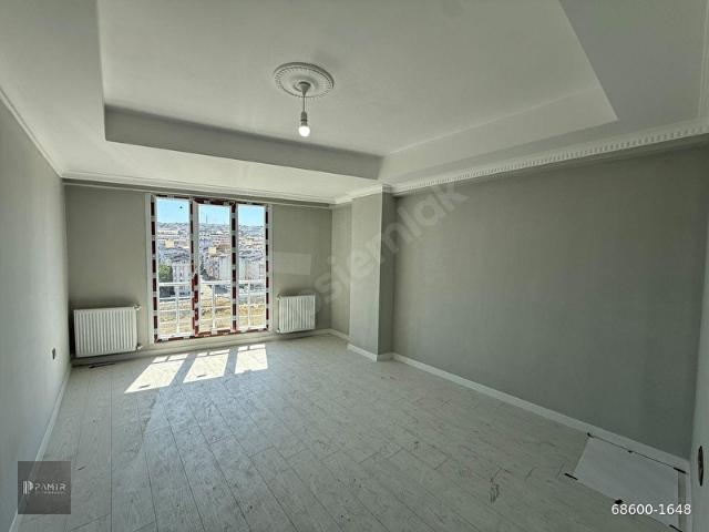 ESENYURT 'TA SIFIR ACİLL SATILIK FULL CEPHE 2+1 GENİŞ DAİRE