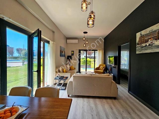 Esenyurt Zafer Mh Manzaralı Çift Cephe Teraslı 26 M2 Teraslı