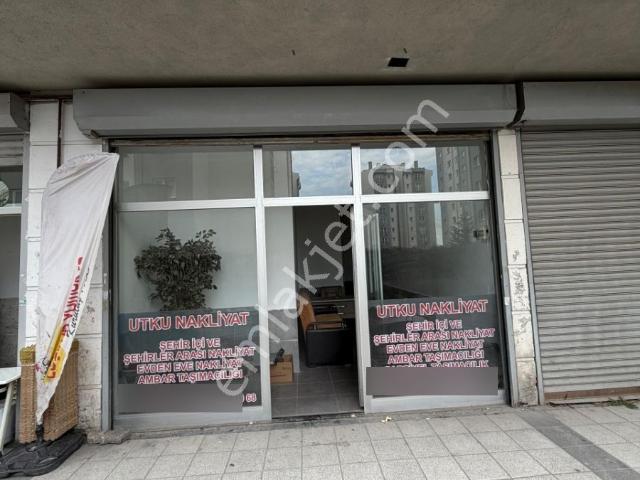 Esenyurt Acil Satılık Dükkan