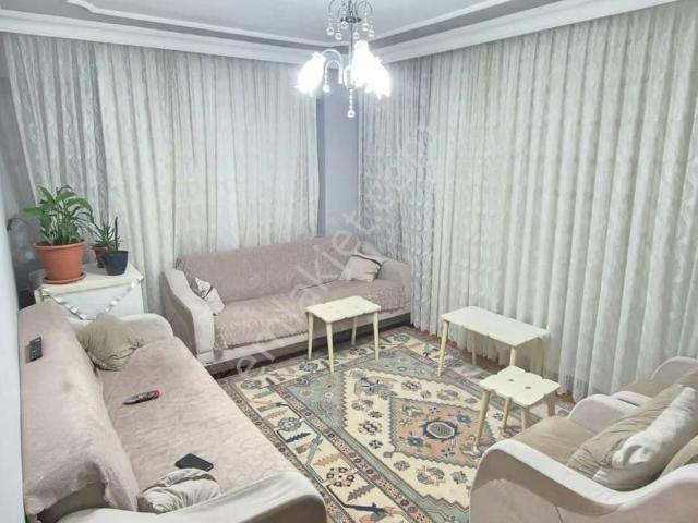 Esenyurt Akevlerde Merkezi Konumda 2+1 Asansörlü