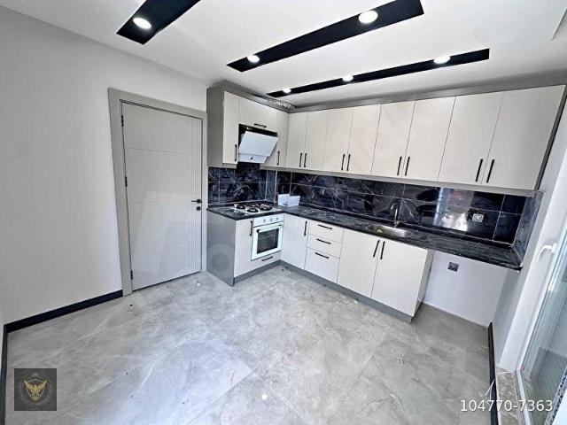 ESENYURT GÜZELYURT'TA METROBÜSE KOMŞU YENİ BİNADA 2+1 ŞIK DAİREMİZ
