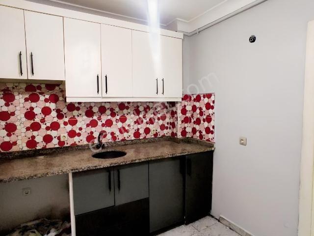 Esenyurt Hürriyet Mahallesi Bahçe Kullanımlı 2+1 Satılık Daire