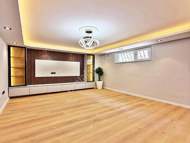 Esenyurt Hürriyet Mahallesi Bahçekat 2+1 100m2 2.080.000tl
