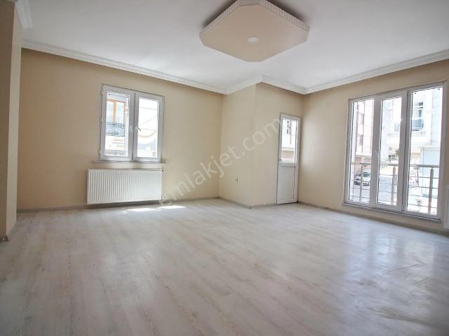 Esenyurt İncirtepe Mah Kiralık Daire 2+1 Yeni Bina Köşe Başı