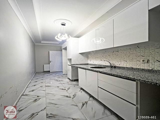 ESENYURT İNÖNÜ MAHALLESİ BAHÇELİ BAHÇE KATI 2+1 SATILIK DAİRE