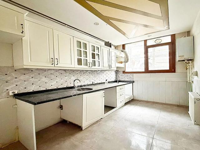 Esenyurt Kıraç Şehitler Mah. Bahçe Katı Bahçeli 1.700.000 Tl