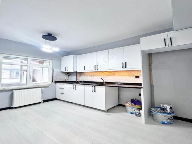 Esenyurt Kıraç Hürriyet Mah. 2.kat 2+1 110m2 Balkonlu 3.800.000