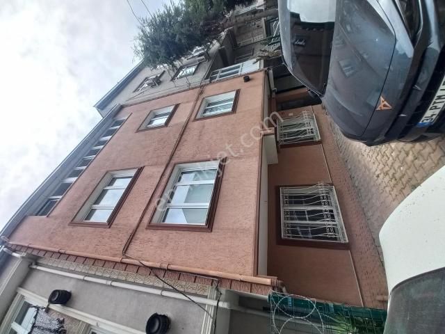 Esenyurt Kıraçta Satılık Komple Bina 115m2 Arsa İçinde 4 Daire