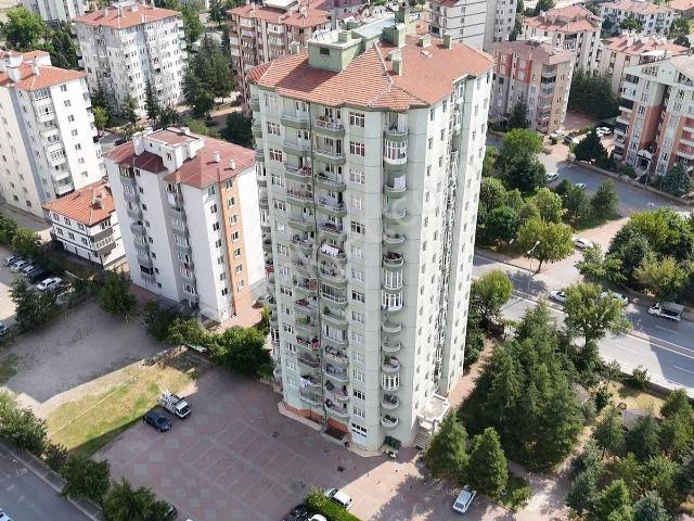 Esenyurt Mah.3+1 Odalı Manzaralı Kiralık Daire
