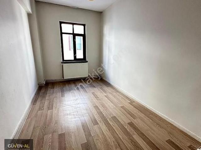 Esenyurt Mahallesinde Satılık 3+1 Daire