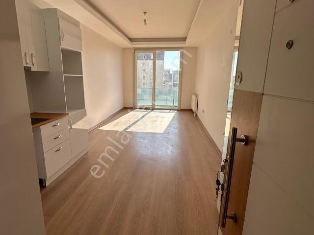 Esenyurt Merkezde Satılık 1+1 Daire