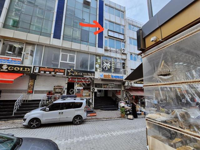 Esenyurt Meydanda Gediz İş Merkezinde Satılık Ofis remax Hedef