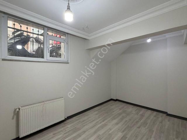 Esenyurt Pınar Mahallesi 2+1 80 M2 Kiralık Daire Önden Bahçe Arkadan Giriş Kat Gibi