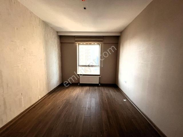 Esenyurt Prestij Park'ta 3+1 Daire