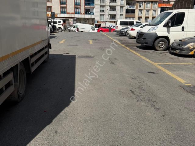 Esenyurt Startowers Altında Satılık Dükkan