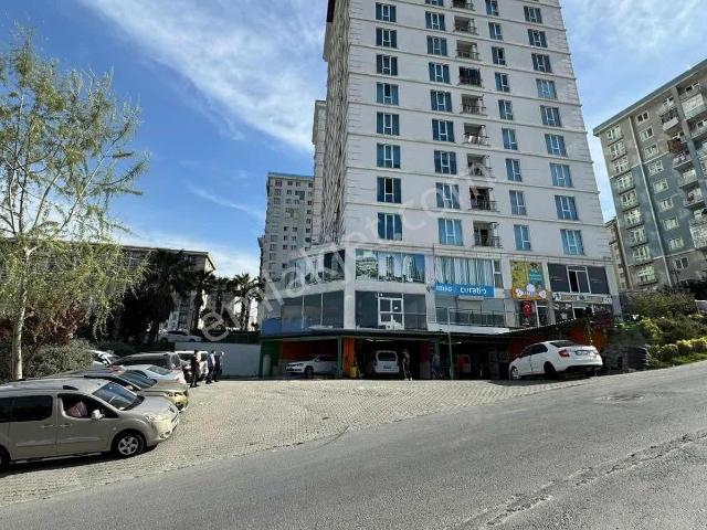 Esenyurt'da 250m2 Yatırımlık Hazır Kiracılı Satılık Dükkan