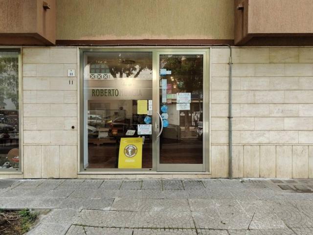Esercizio commerciale in vendita a Alghero