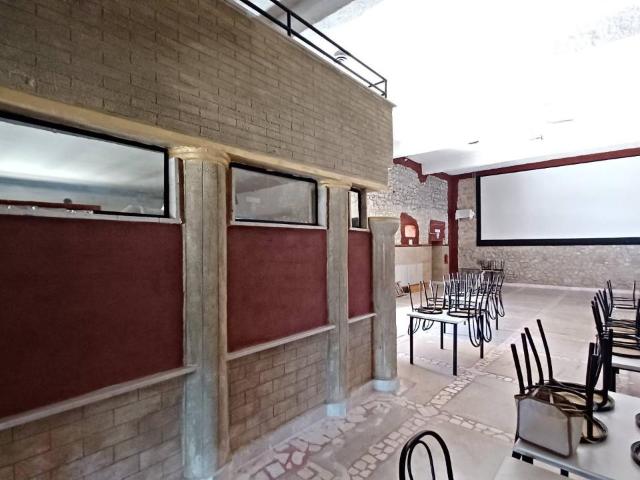 Esercizio commerciale in affitto a Amaseno